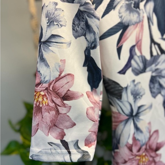 Ladies beautiful floral spring summer dress - Picture 10 of 11